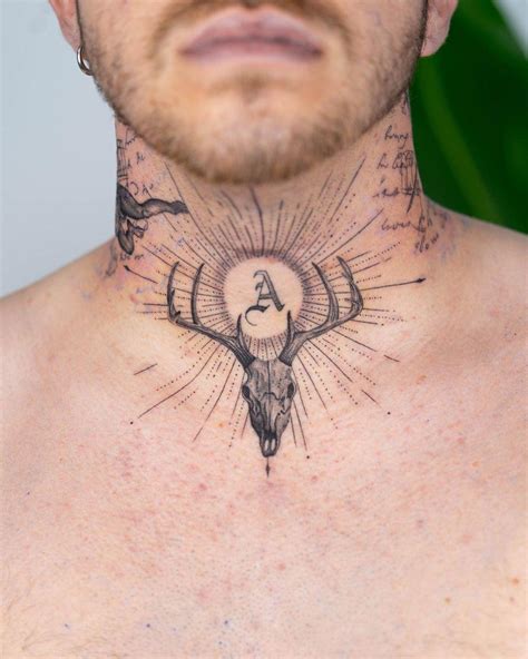 diseños para el cuello tattoo|Tatuajes en el cuello para hombres: 50 Diseños espectaculares